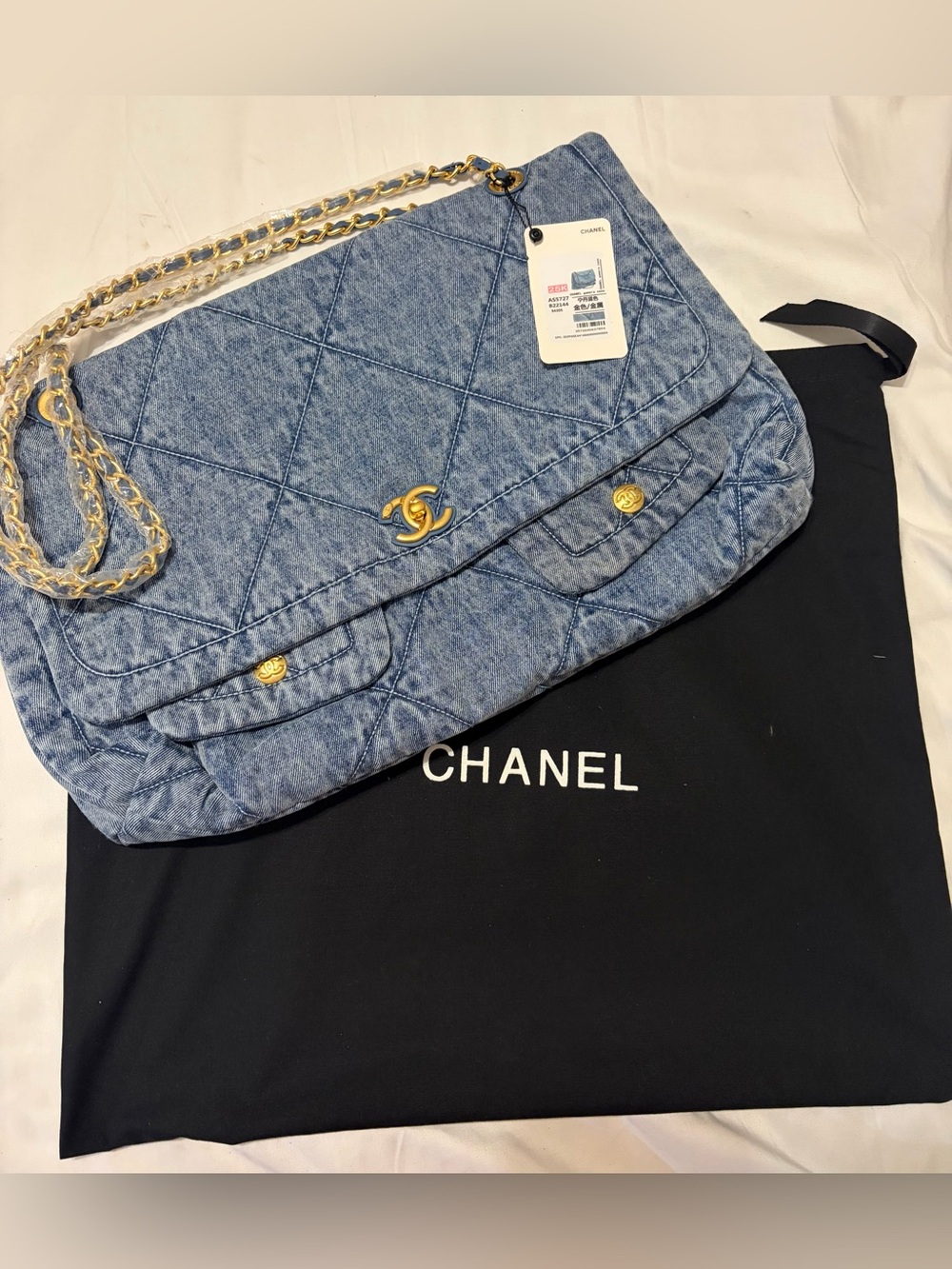 Fashion Mono “19” Light Blue Quilted Denim & Leather Shoulder Bag & Gold Chain